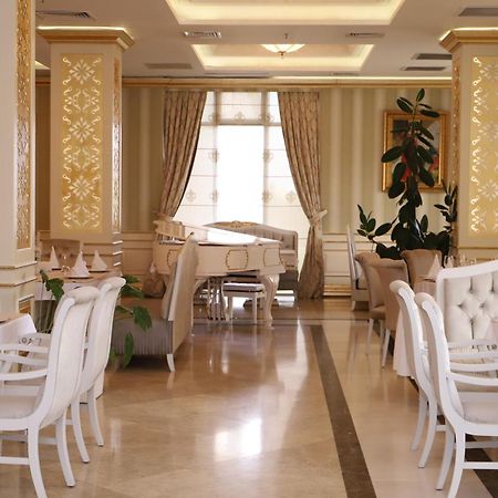 Ayan Palace Hotel Tovuz Bagian luar foto