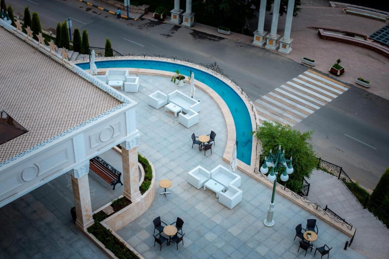 Ayan Palace Hotel Tovuz Bagian luar foto