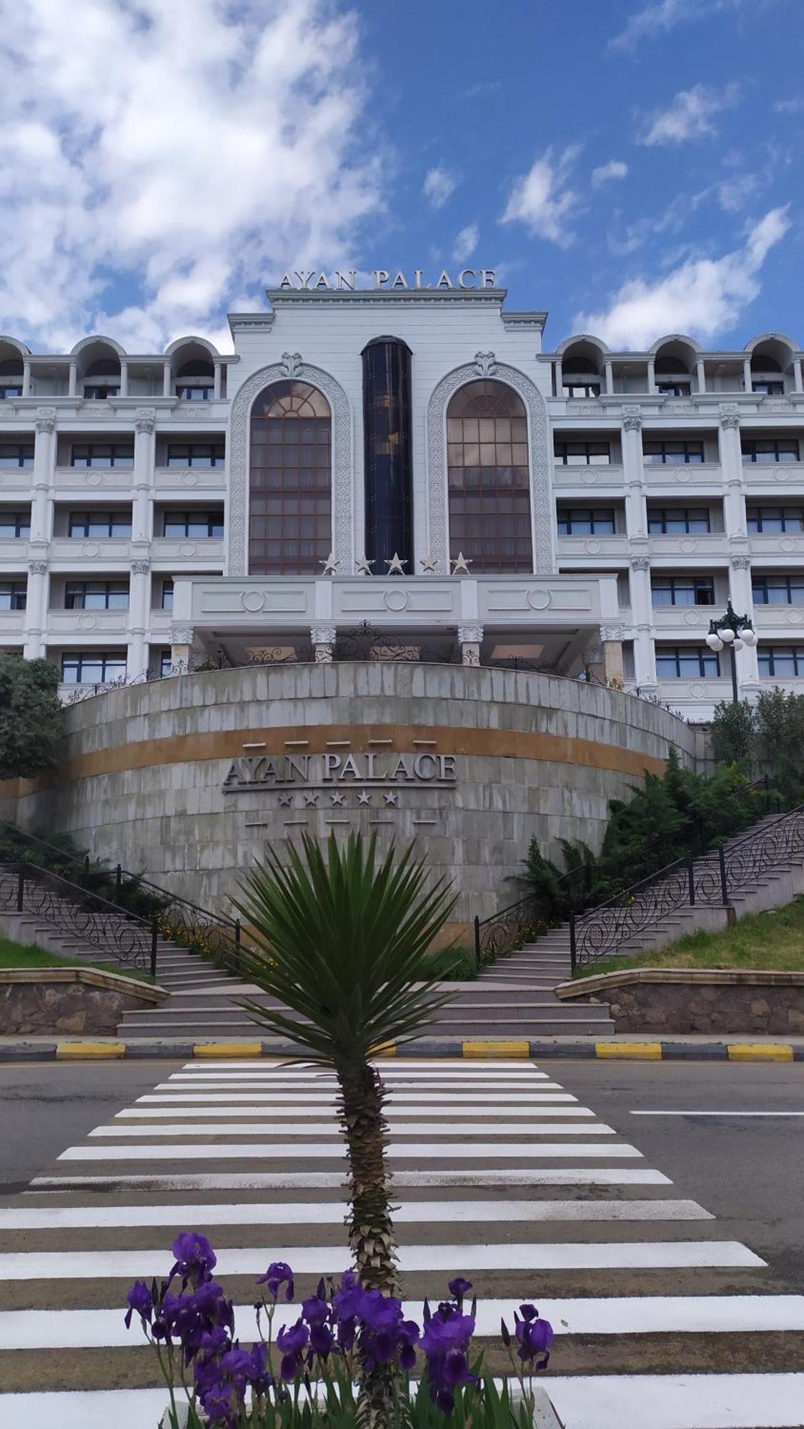 Ayan Palace Hotel Tovuz Bagian luar foto