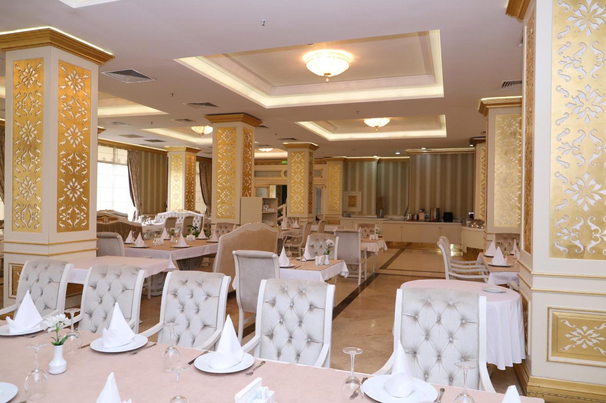 Ayan Palace Hotel Tovuz Bagian luar foto